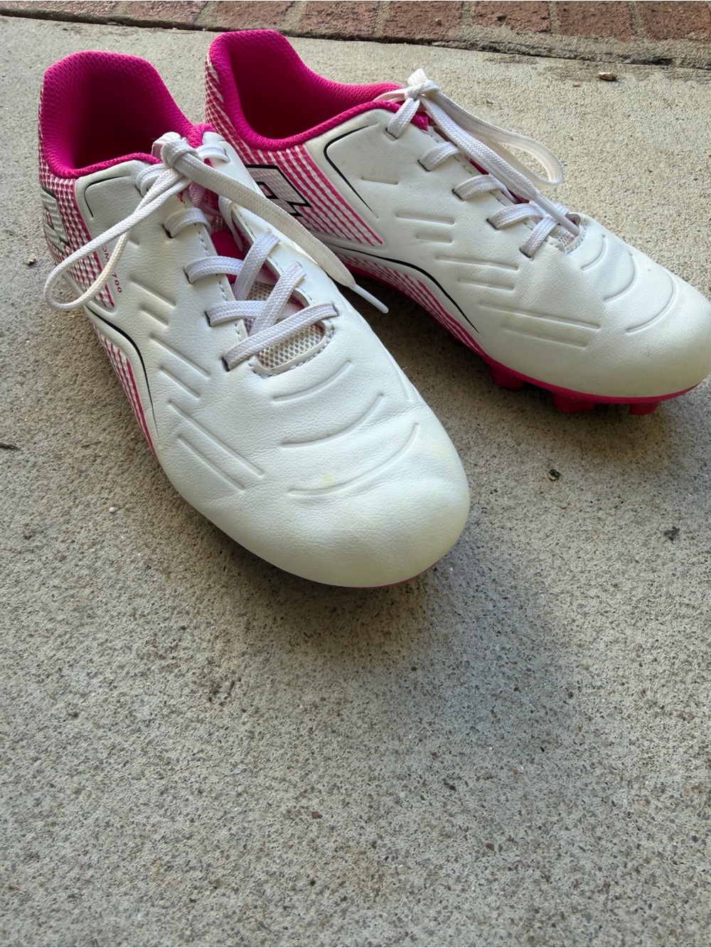 Girls Pink Lotto Soccer Cleats